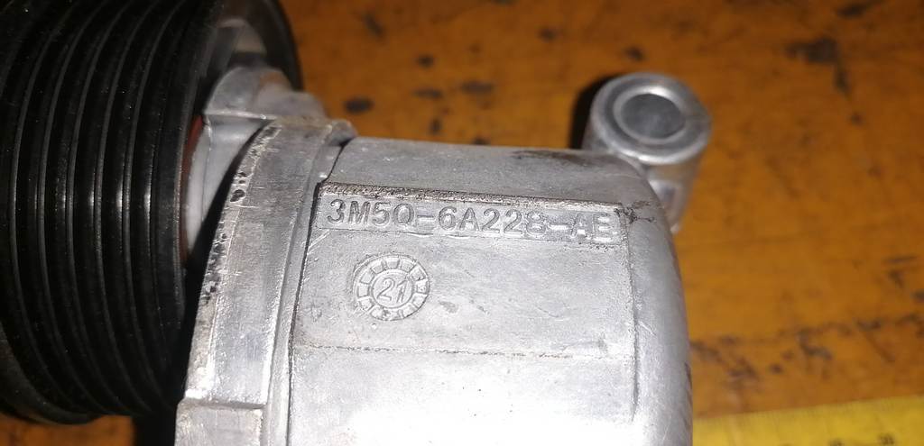 натяжитель приводного ремня Volvo S40 3