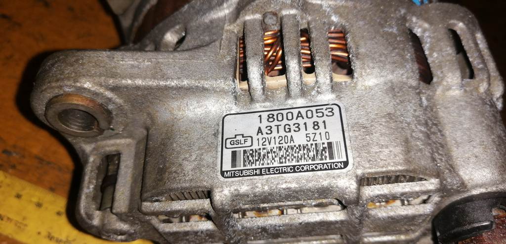 4B12 ГЕНЕРАТОР 1800A053 Mitsubishi Outlander 4