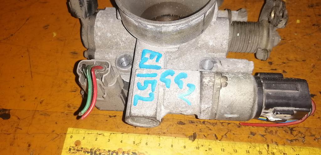 EJ152 ДРОССЕЛЬНАЯ ЗАСЛОНКА Subaru Impreza 1