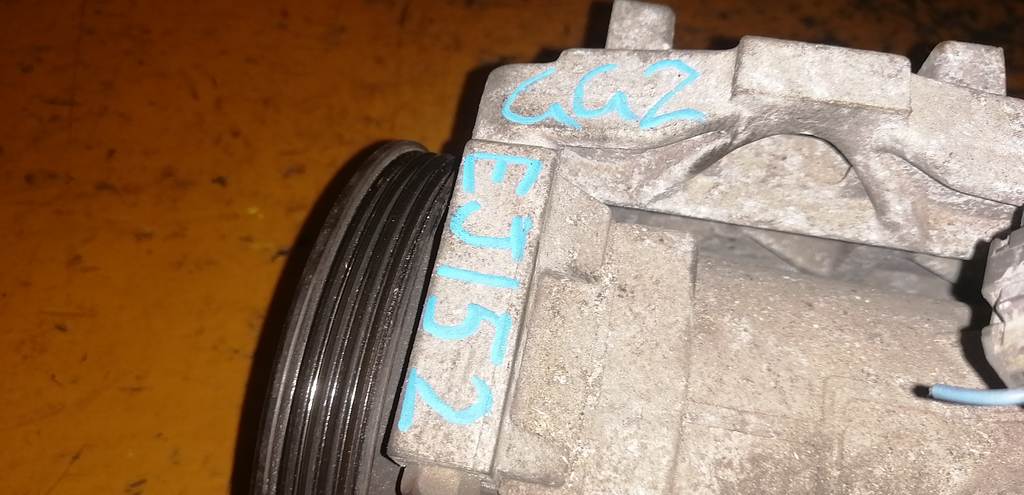 EJ152 КОМПРЕССОР КОНДИЦИОНЕРА W03B216630 Subaru Impreza 1