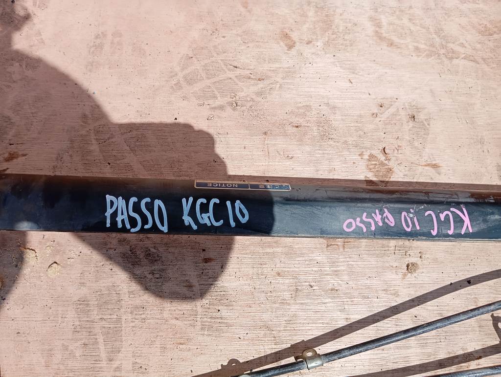 PASSO KGC10 БАЛКА ЗАДНЯЯ В СБОРЕ Toyota Passo 1