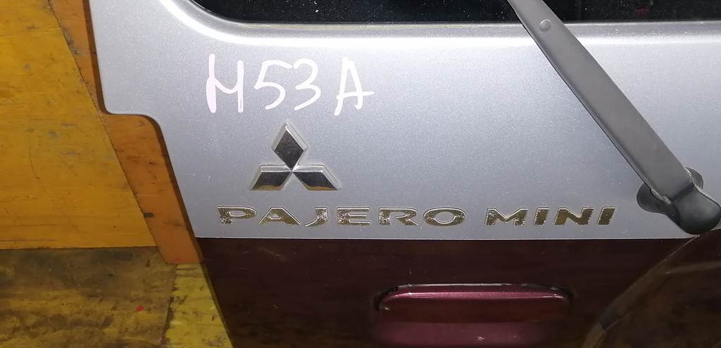 PAJERO MINI H53A ДВЕРЬ 5-Я Mitsubishi Pajero Mini 1