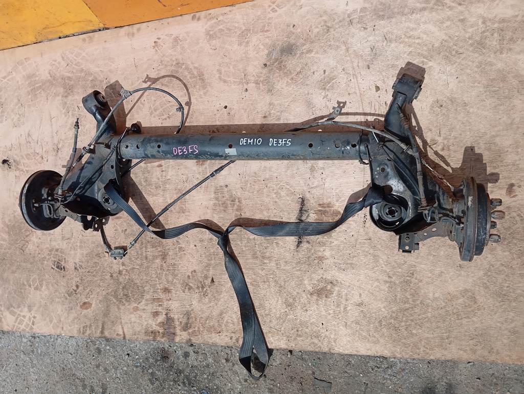 балка Mazda Demio 0