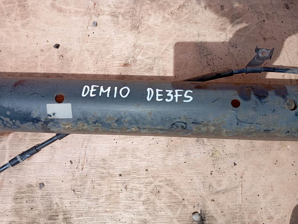 DEMIO DE3FS БАЛКА ЗАДНЯЯ В СБОРЕ Mazda Demio 1