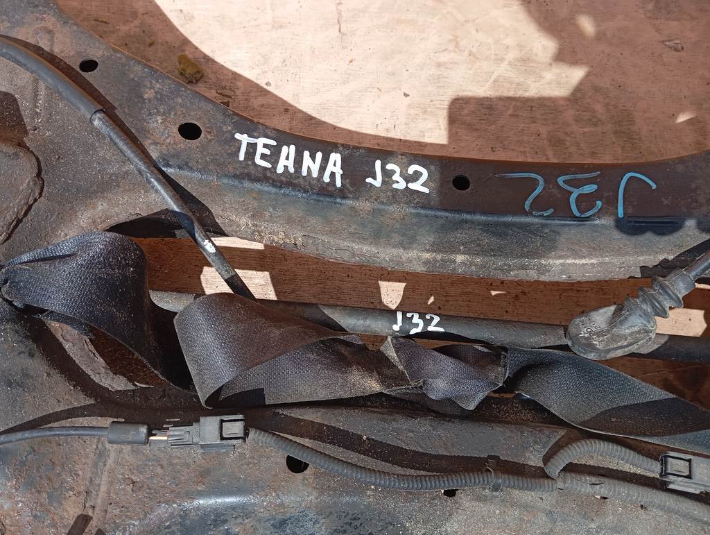 TEANA J32 БАЛКА ЗАДНЯЯ В СБОРЕ, погнута 1 тяга Nissan Teana 1