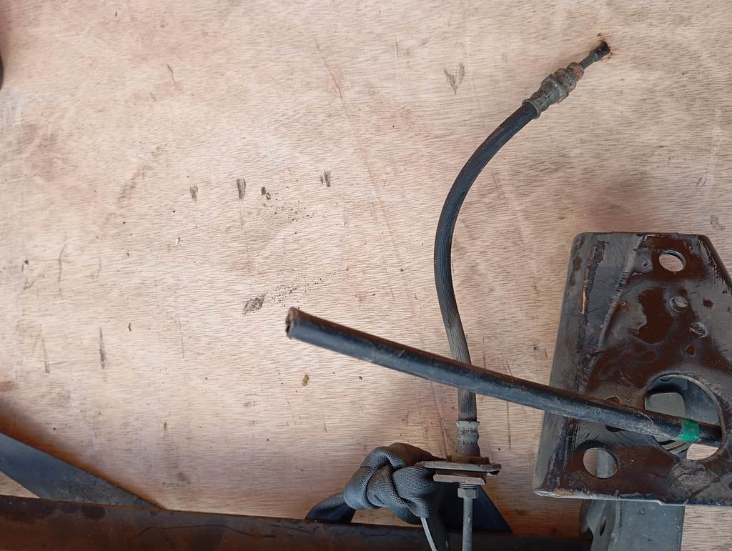 DEMIO DW3W БАЛКА ЗАДНЯЯ В СБОРЕ, ABS Mazda Demio 4