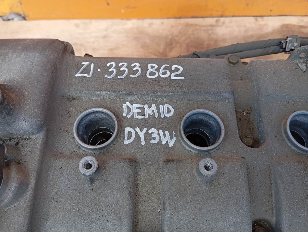 ZJVE №333862 ДВИГАТЕЛЬ без навесного Mazda Demio 1