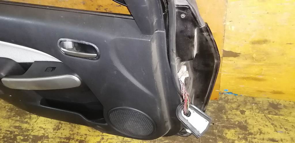 Кузов Mazda Demio 5