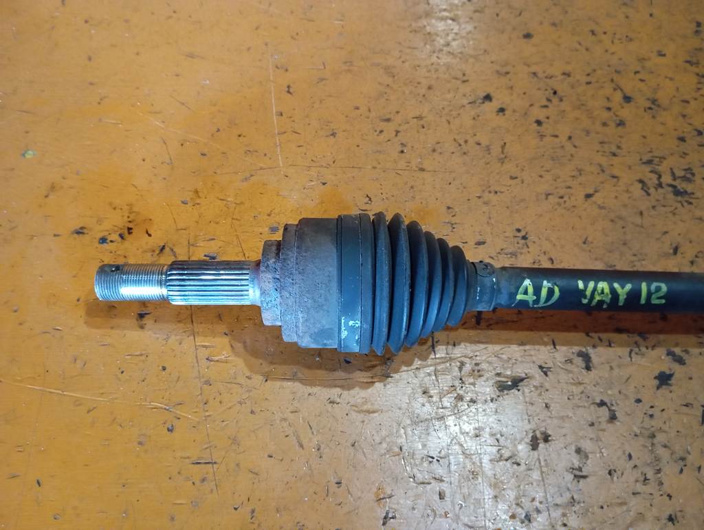 AD VAY12 ПРИВОД ПЕРЕДНИЙ ПРАВЫЙ Nissan AD 1