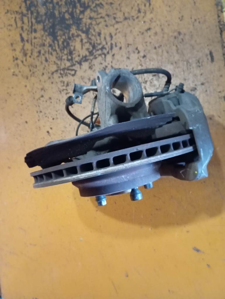 BMW E92 СТУПИЦА ПЕРЕДНЯЯ ЛЕВАЯ ABS ( В СБОРЕ ) 31216764443-03 BMW 3 Series 1