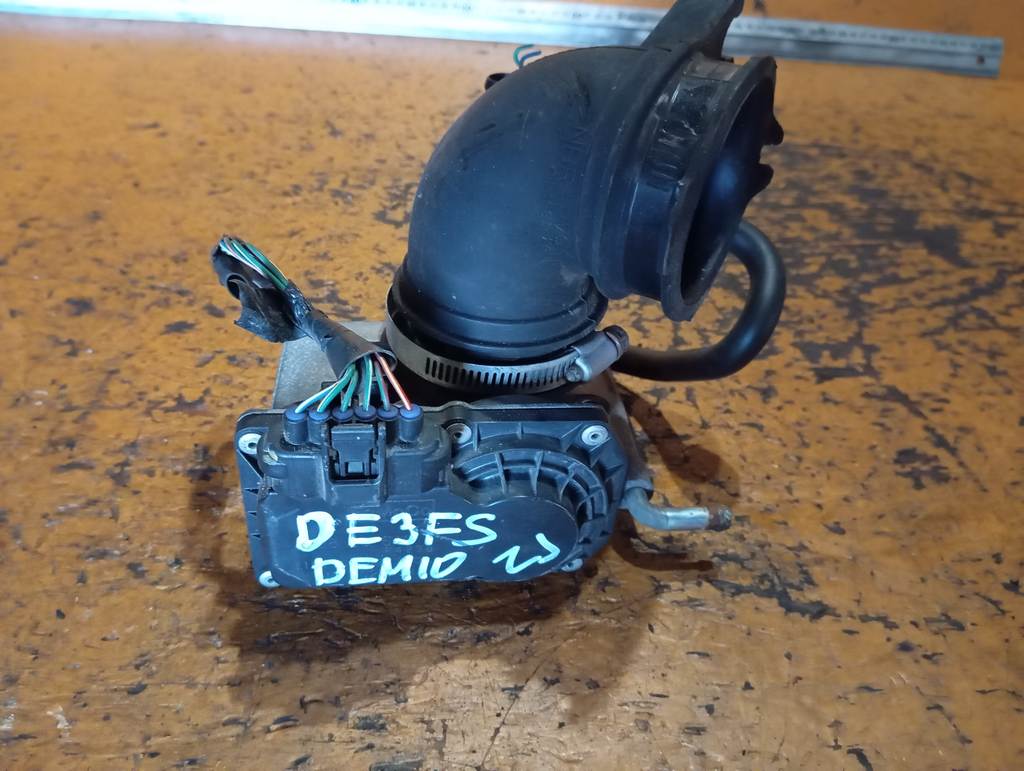 дроссельная заслонка Mazda Demio 0