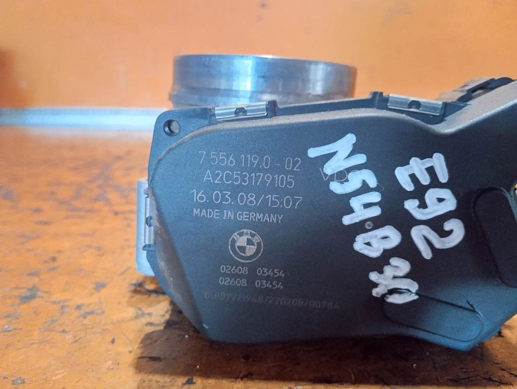 N54B30A ДРОССЕЛЬНАЯ ЗАСЛОНКА 75561190-02 BMW 3 Series 1