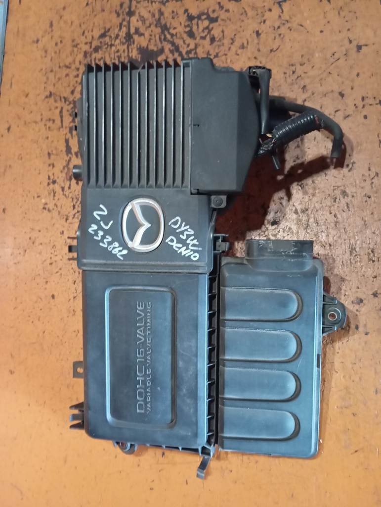 блок управления двс Mazda Demio 0