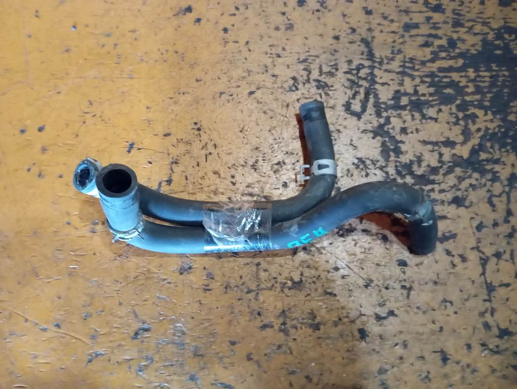 STEPWGN RF5 ШЛАНГИ ПЕЧКИ Honda Stepwgn 1