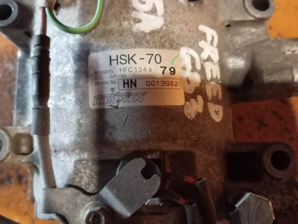 L15A КОМПРЕССОР КОНДИЦИОНЕРА HSK-70 Honda Freed 1