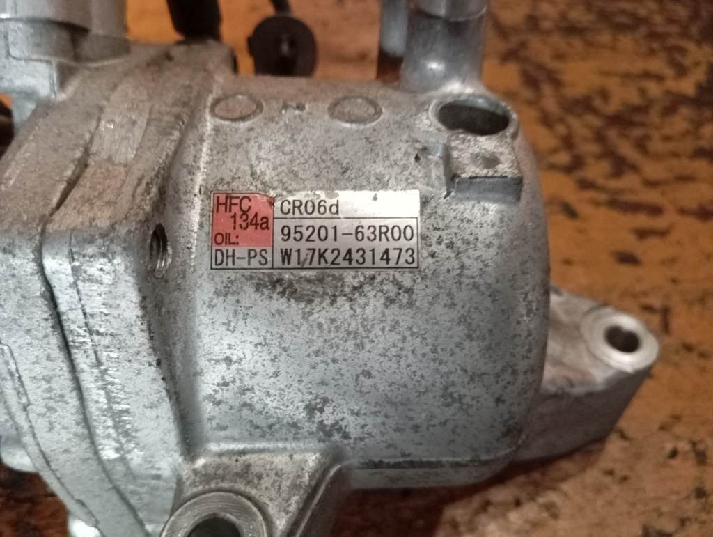 R06A КОМПРЕССОР КОНДИЦИОНЕРА 95201-63R00 Suzuki Wagon R 1