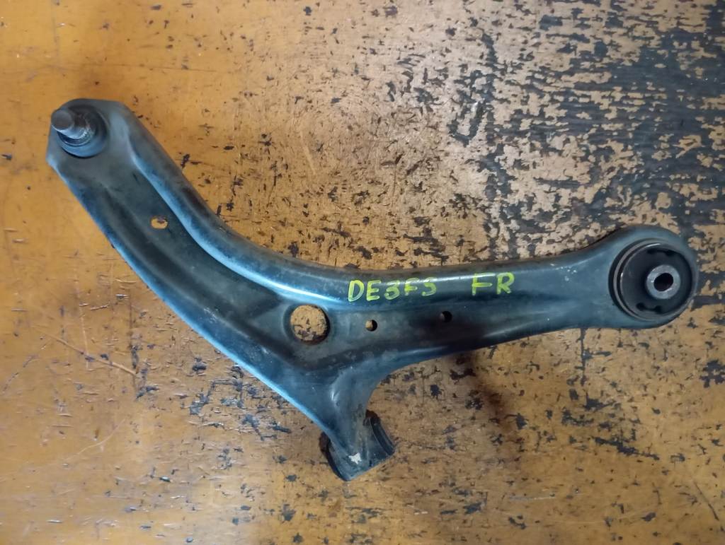 рычаг Mazda Demio 0