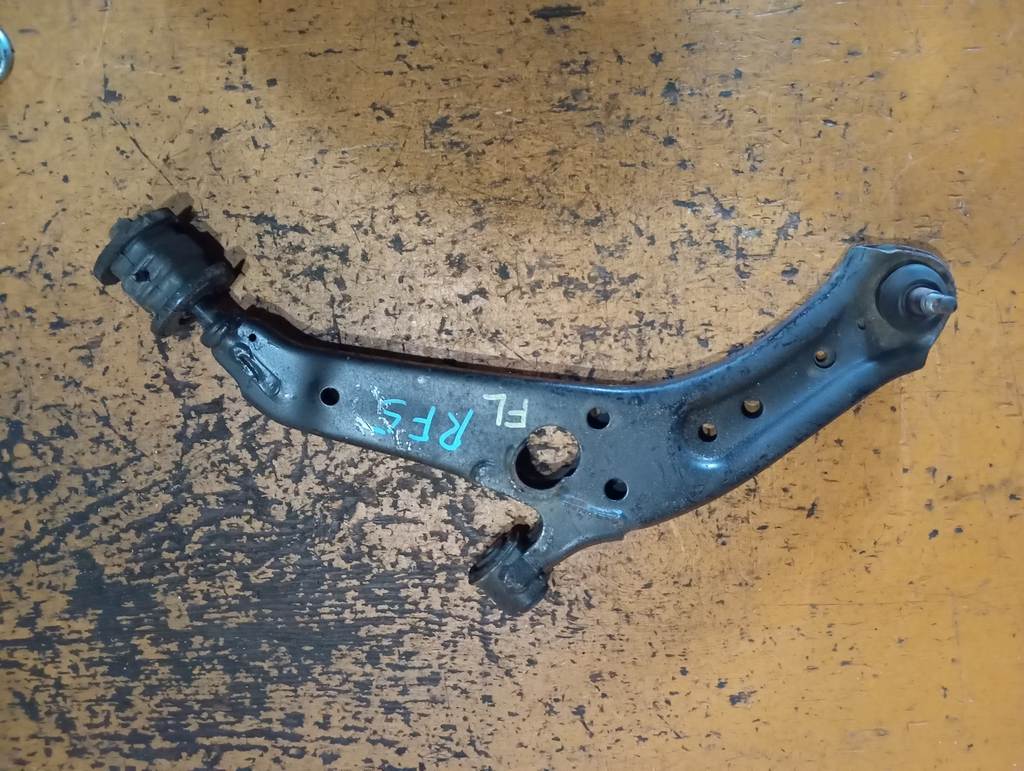 рычаг Honda Stepwgn 0