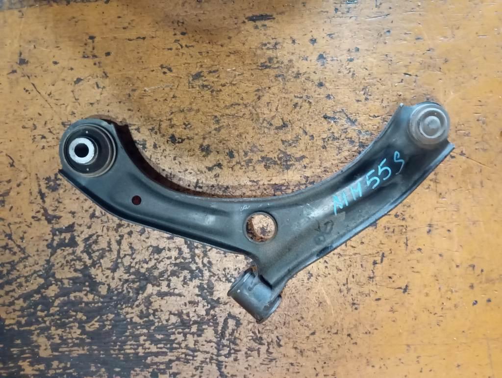 WAGON R MH55S РЫЧАГ ПЕРЕДНИЙ ПРАВЫЙ Suzuki Wagon R 1