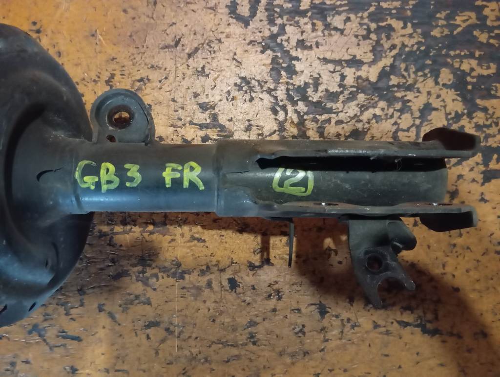 FREED GB3 СТОЙКА ПЕРЕДНЯЯ ПРАВАЯ 2 Honda Freed 1