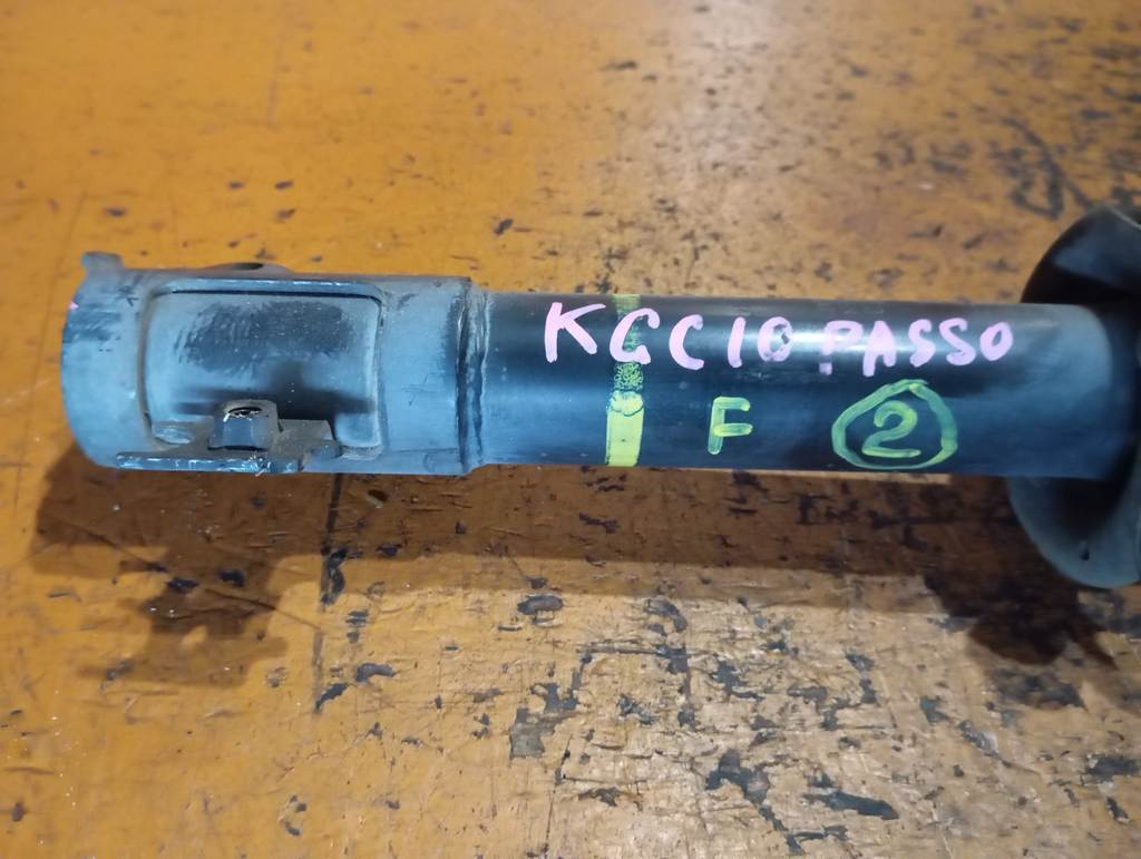 PASSO KGC10 СТОЙКА ПЕРЕДНЯЯ 2 Toyota Passo 1