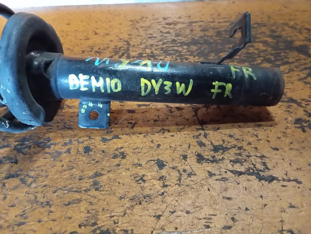 DEMIO DY3W СТОЙКА ПЕРЕДНЯЯ ПРАВАЯ Mazda Demio 1