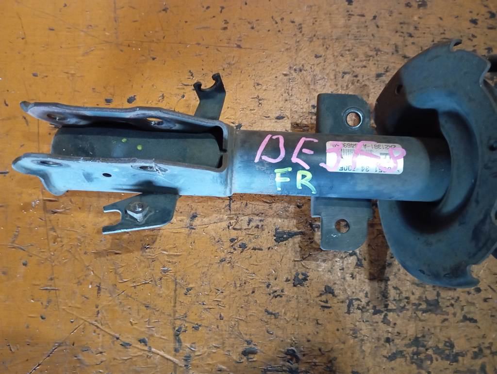 DEMIO DE3FS СТОЙКА ПЕРЕДНЯЯ ПРАВАЯ Mazda Demio 1
