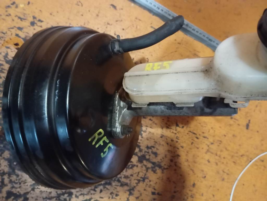 STEPWGN RF5 ГЛАВНЫЙ ТОРМОЗНОЙ+ВАКУУМНИК Honda Stepwgn 1