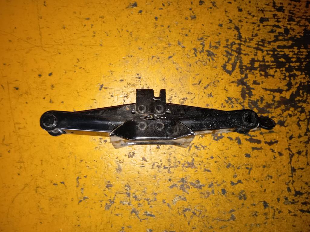 DEMIO DE3FS ДОМКРАТ Mazda Demio 1