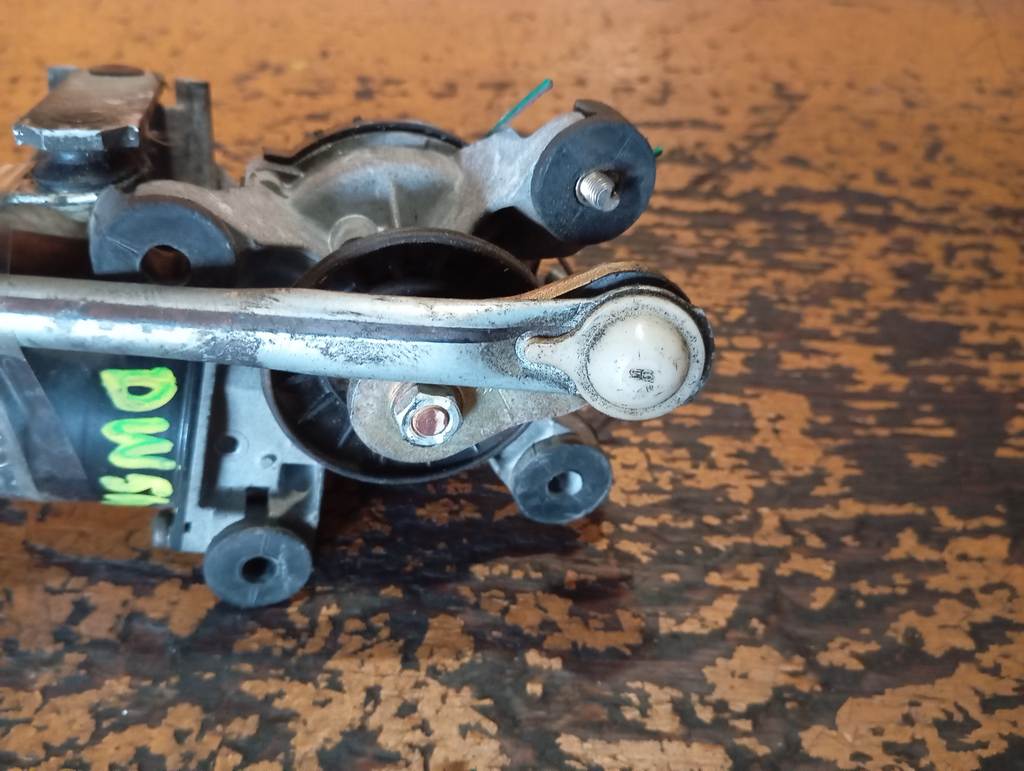 DEMIO DW5W ТРАПЕЦИЯ+МОТОР ДВОРНИКОВ Mazda Demio 4