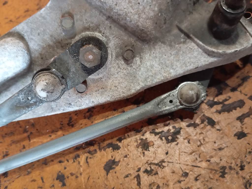 трапеция дворников Honda Stepwgn 3