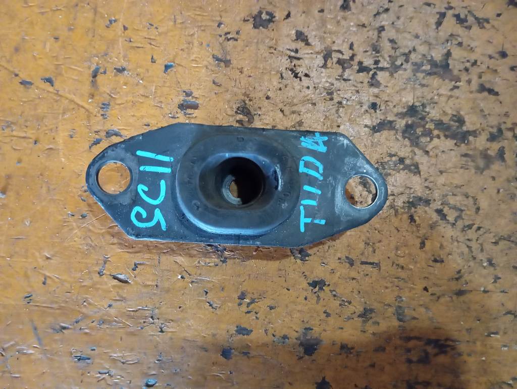 подушка двигателя Nissan Tiida Latio 0