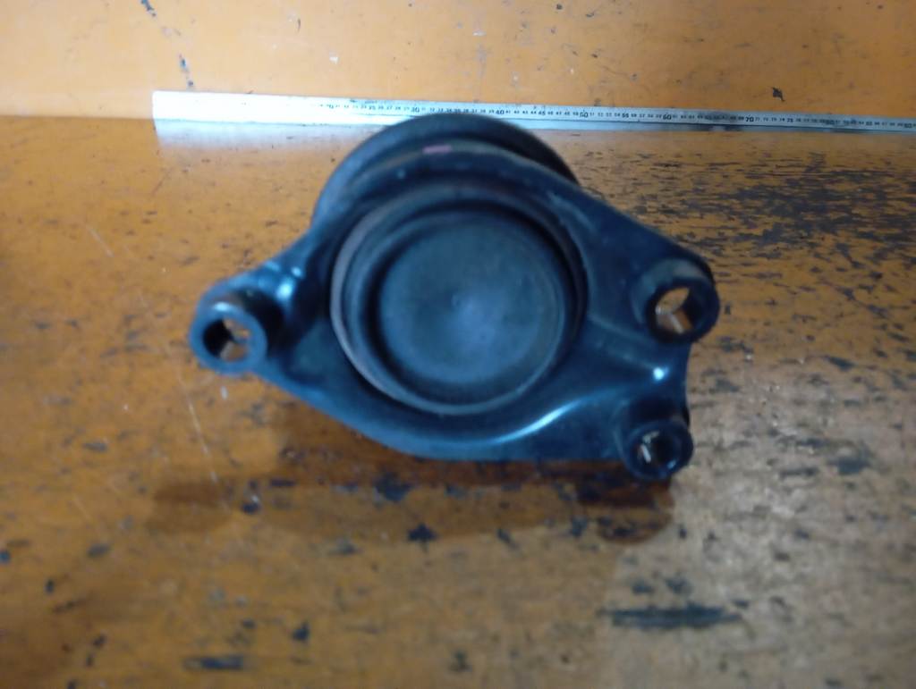 INSIGHT ZE2 ПОДУШКА ДВС ПРАВАЯ 1 Honda Insight 1