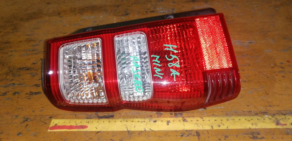 стоп-сигнал Mitsubishi Pajero Mini 0