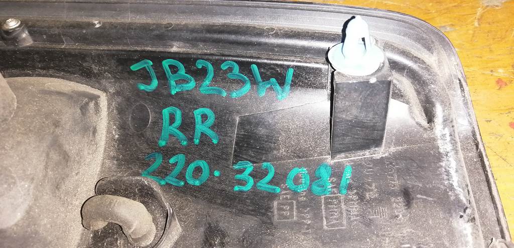 JIMNY JB23W СТОП ПРАВЫЙ 220-32081 Suzuki Jimny 1