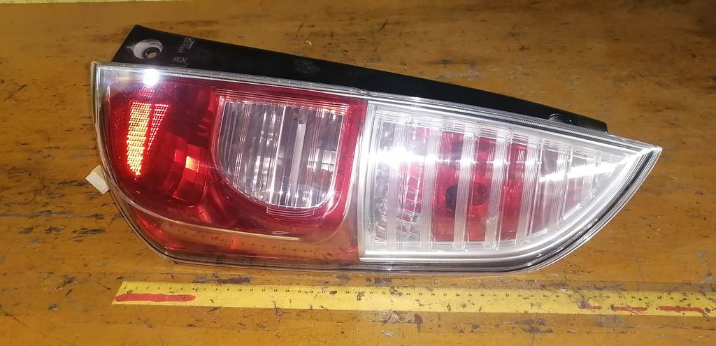 стоп-сигнал Toyota Passo 0