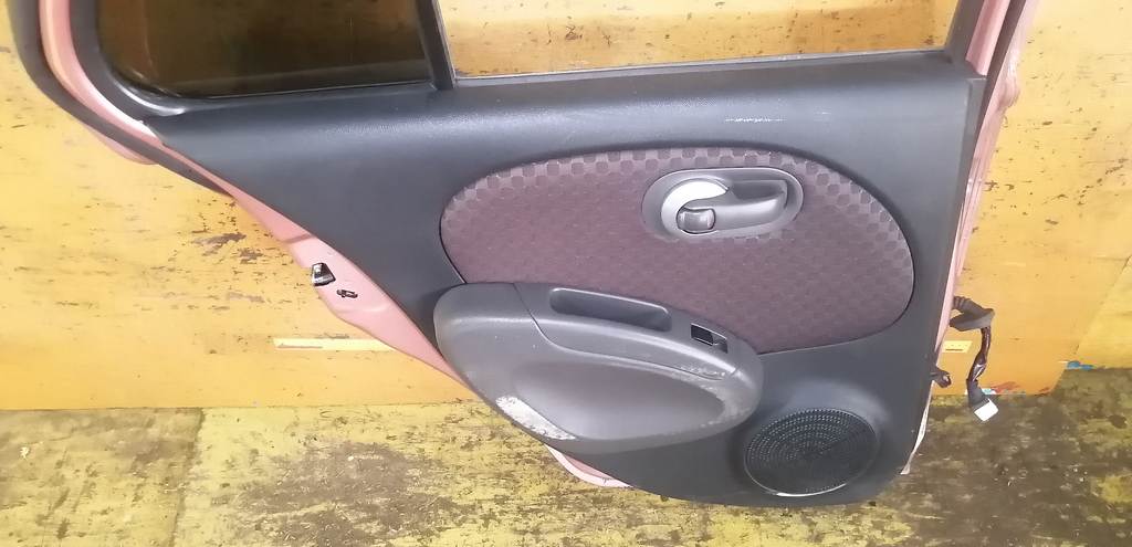 MARCH AK12 ДВЕРЬ ЗАДНЯЯ ЛЕВАЯ Nissan March 4