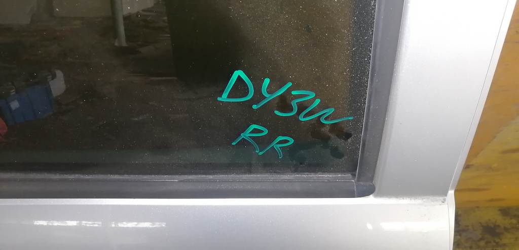 DEMIO DY3W ДВЕРЬ ЗАДНЯЯ ПРАВАЯ Mazda Demio 1