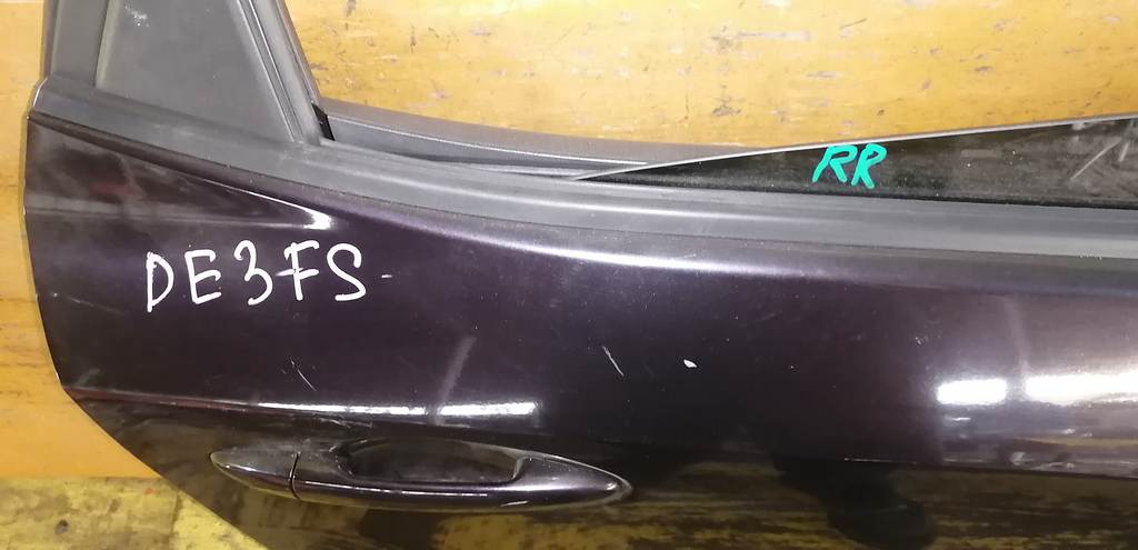 DEMIO DE3FS ДВЕРЬ ЗАДНЯЯ ПРАВАЯ Mazda Demio 1