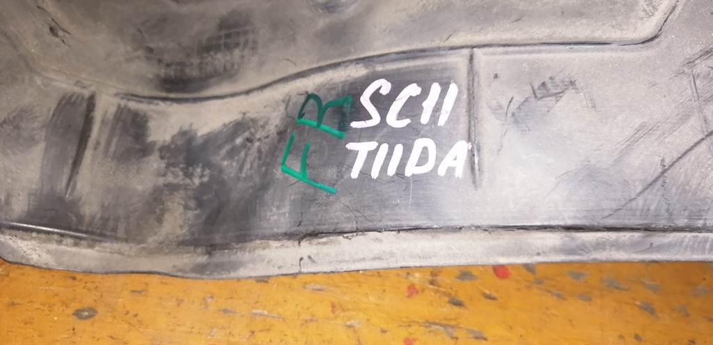 TIIDA LATIO SC11 ПОДКРЫЛОК ПЕРЕДНИЙ ПРАВЫЙ Nissan Tiida Latio 1
