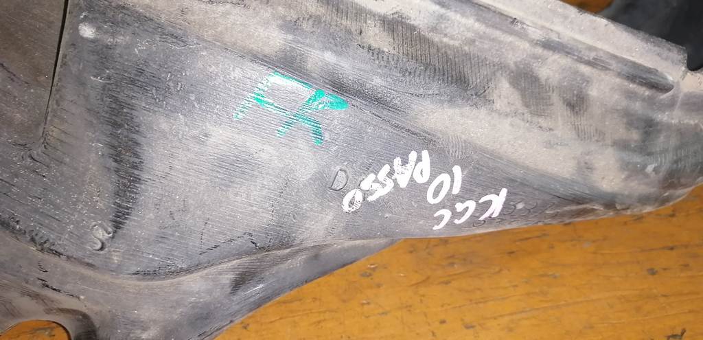PASSO KGC10 ПОДКРЫЛОК ПЕРЕДНИЙ ПРАВЫЙ Toyota Passo 1