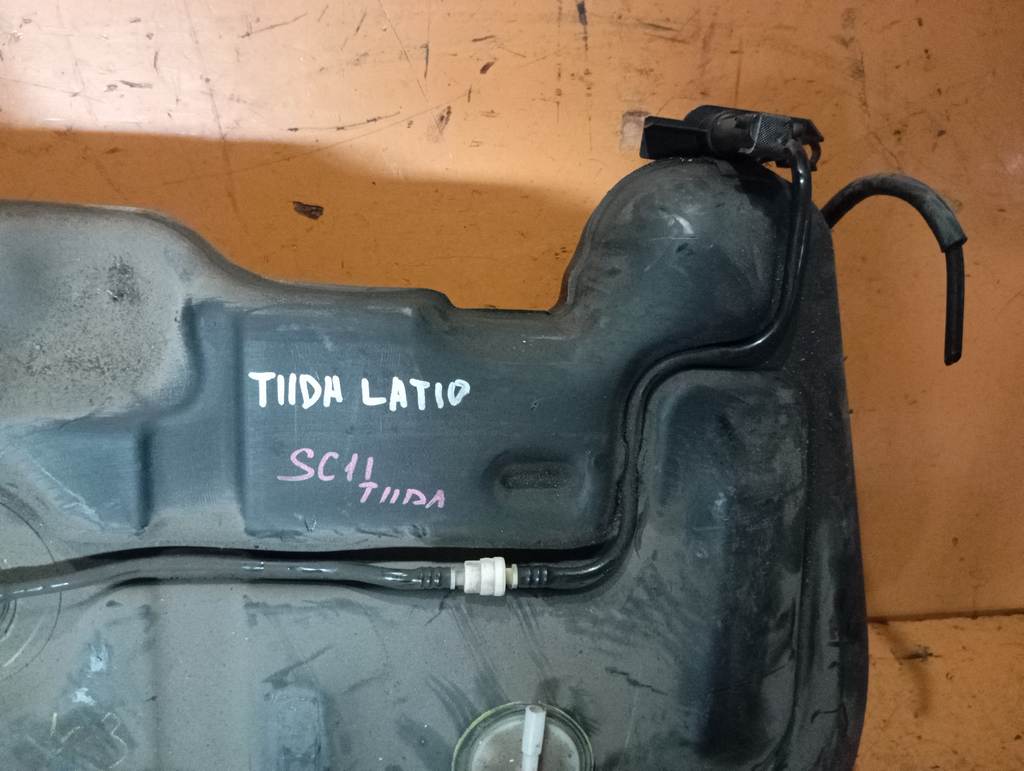 TIIDA LATIO SC11 ТОПЛИВНЫЙ БАК Nissan Tiida Latio 1