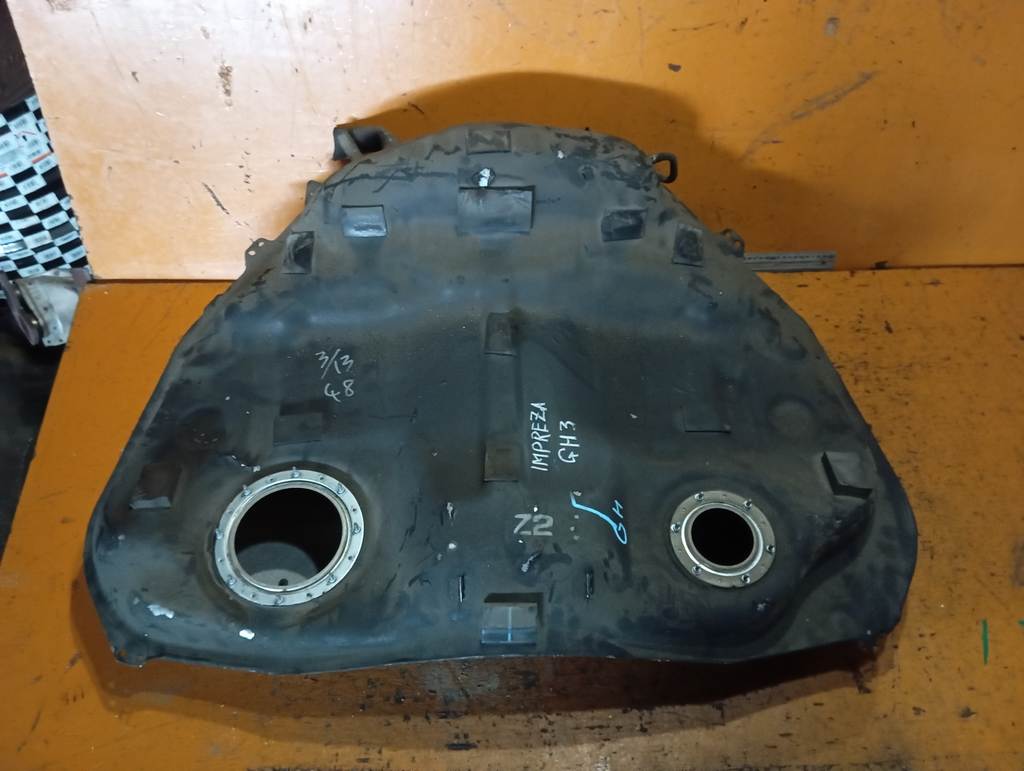 топливный бак Subaru Impreza 0