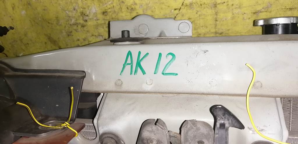 MARCH AK12 НОУСКАТ , БЕЗ ФАР Nissan March 1
