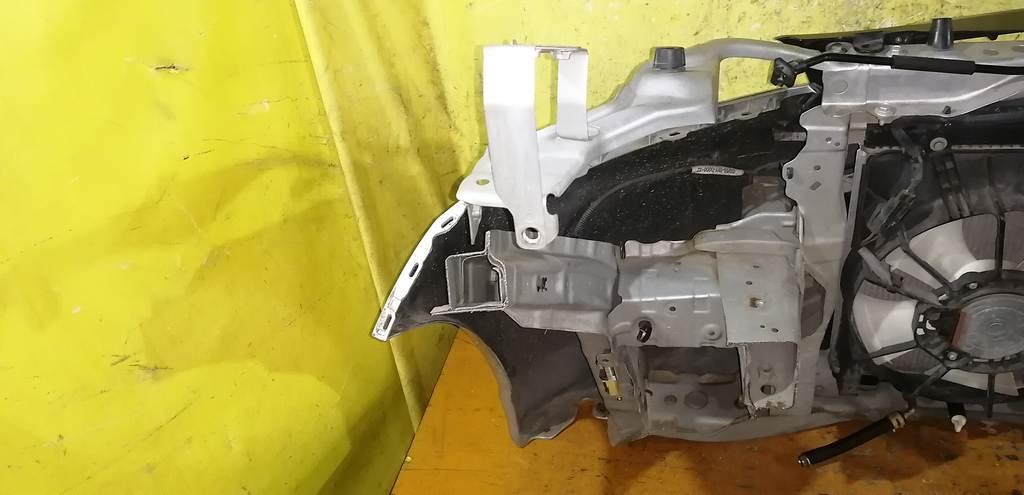 Кузов Honda Freed 11