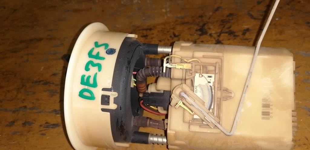 DEMIO DE3FS БЕНЗОНАСОС ZJ38 1335 XB Mazda Demio 1