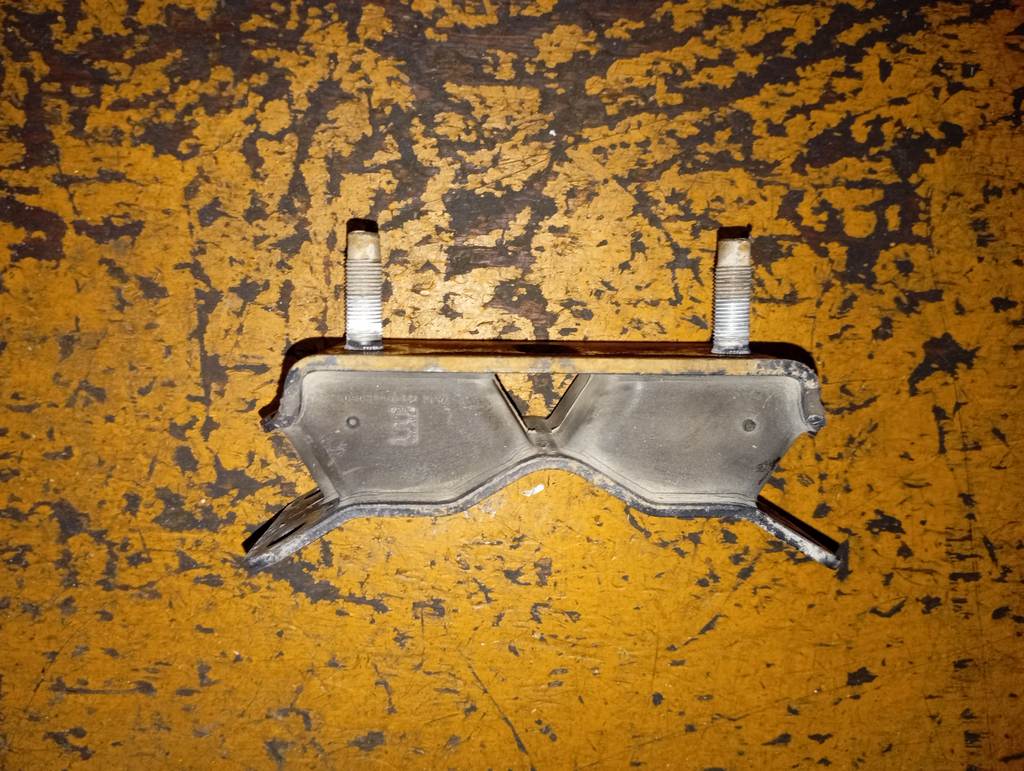 LAND CRUISER HZJ105 ПОДУШКА MКПП Toyota Land Cruiser 1
