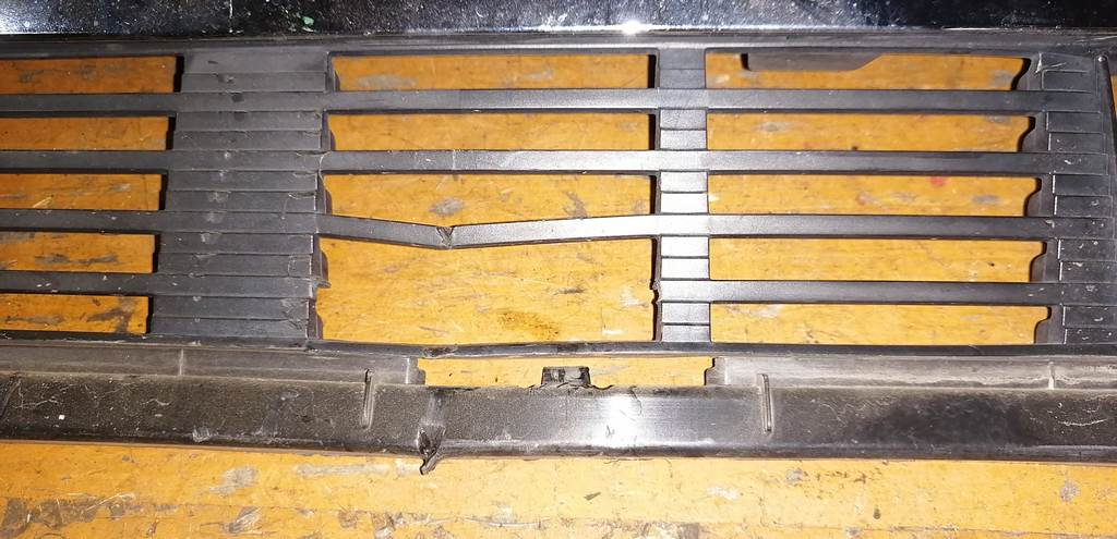 решетка радиатора Honda N Box 3