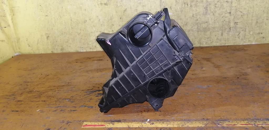 AD VY12 КОРПУС ВОЗДУШНОГО ФИЛЬТРА+ДМРВ 22680 7S000 Nissan AD 1