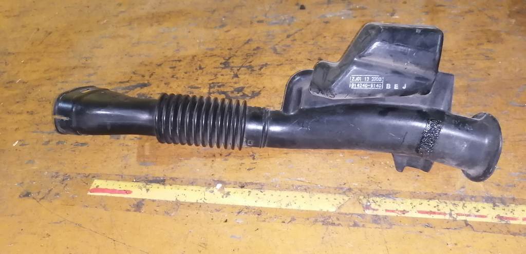 DEMIO DY3W ВОЗДУХОЗАБОРНИК Mazda Demio 1